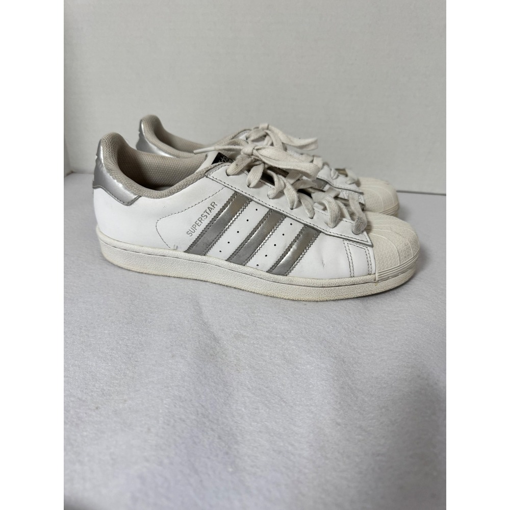 Adidas Superstar Womens White Silver Metallic Shell Toe Sneakers AQ3091 Size 8.5